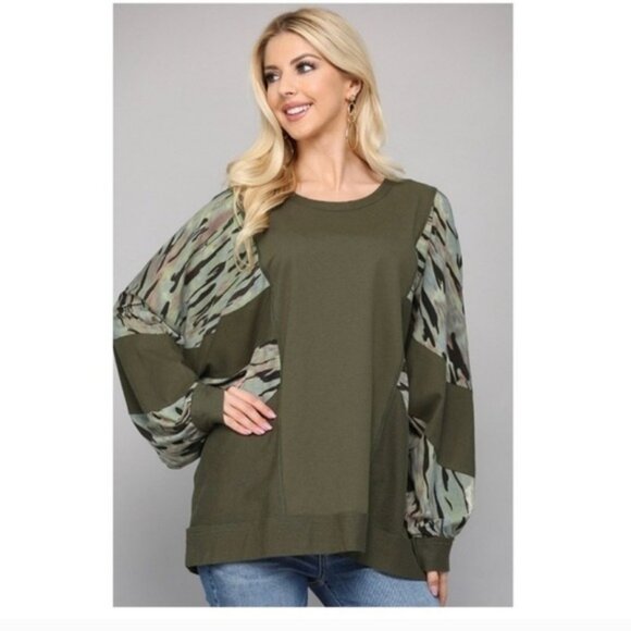 FRENCH TERRY KNIT & CAMO PRINT MIXED TOP-NEW - Picture 3 of 5